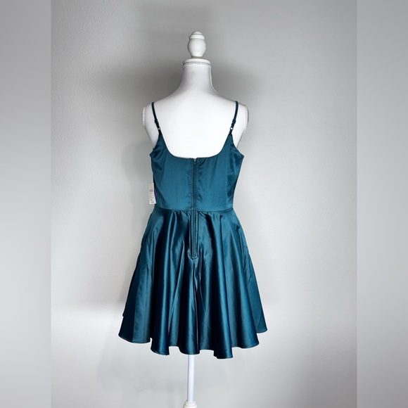 Windsor Teal Formal Dress - Picture 2 of 3